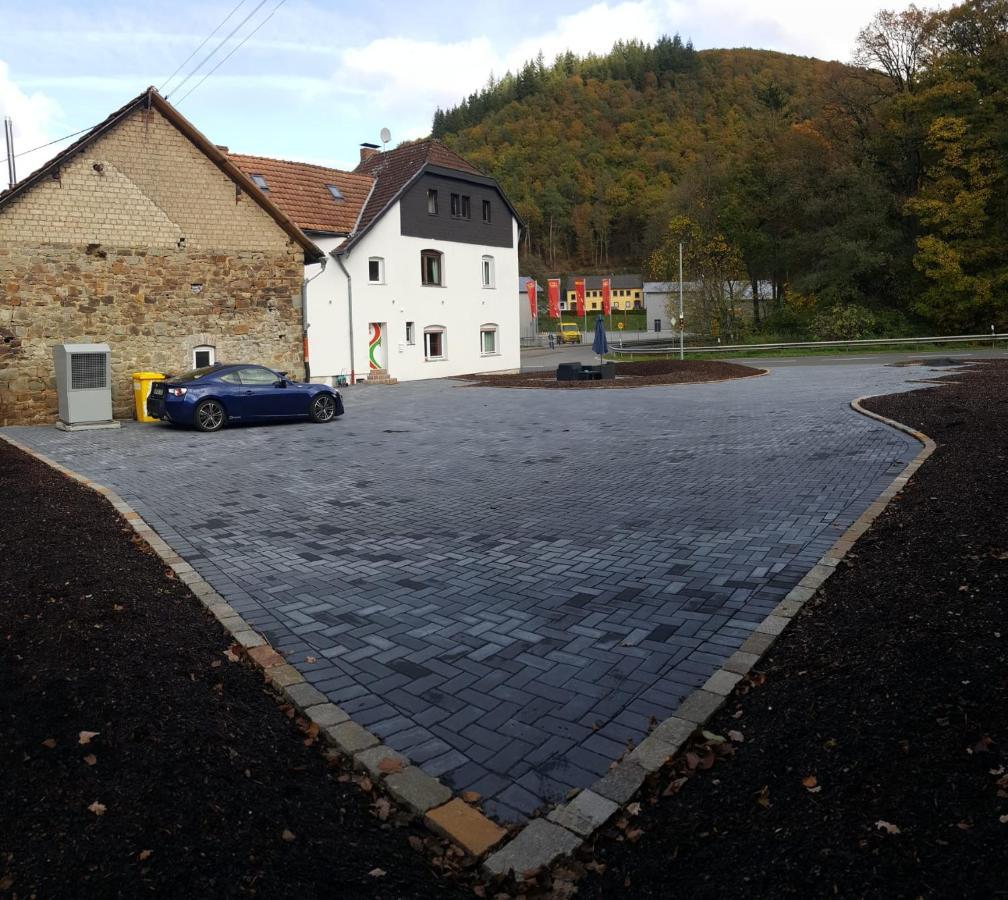 The Ring Inn Adenau Exteriör bild